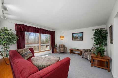 Tiny photo for 3709 9th Avenue, Moline, IL 61265 (MLS # 12566210)