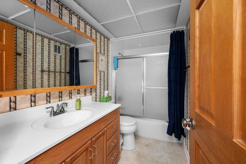 Tiny photo for 3709 9th Avenue, Moline, IL 61265 (MLS # 12566210)