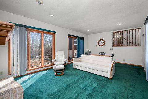 Tiny photo for 3709 9th Avenue, Moline, IL 61265 (MLS # 12566210)