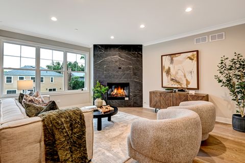 Tiny photo for 131 Harding Court, Glen Ellyn, IL 60137 (MLS # 12539403)