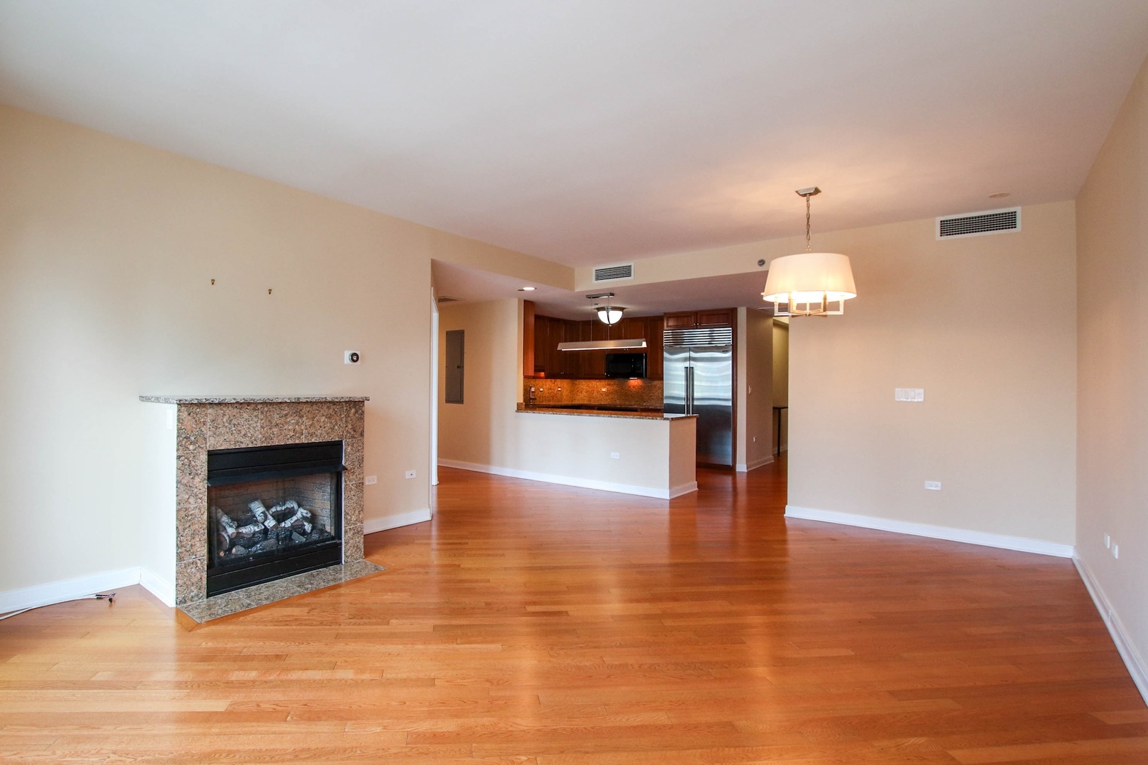 130 N Garland Court 3102