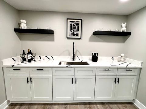 Tiny photo for 15737 Dante Drive, South Holland, IL 60473 (MLS # 12499343)