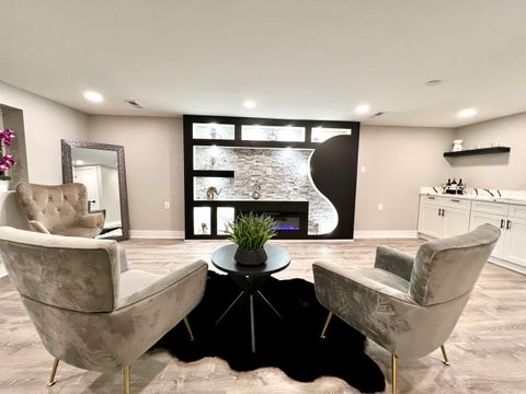 Tiny photo for 15737 Dante Drive, South Holland, IL 60473 (MLS # 12499343)