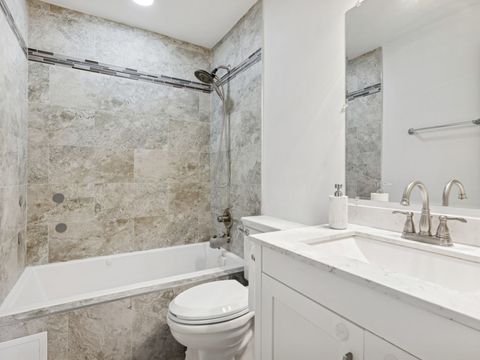 Tiny photo for 320 Sheridan Drive #2C, Willowbrook, IL 60527 (MLS # 12551200)