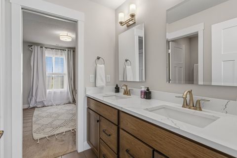 Tiny photo for 4804 Oakdale Drive, Champaign, IL 61822 (MLS # 12639712)