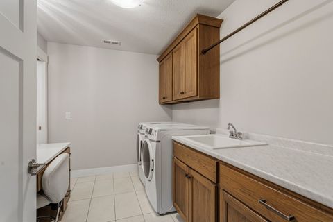 Tiny photo for 4804 Oakdale Drive, Champaign, IL 61822 (MLS # 12639712)