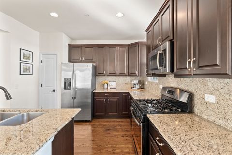 Tiny photo for 1519 E Arbor Lane, Arlington Heights, IL 60004 (MLS # 12492283)