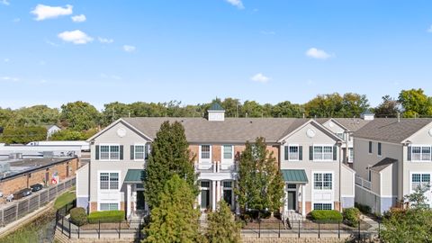 Tiny photo for 1519 E Arbor Lane, Arlington Heights, IL 60004 (MLS # 12492283)