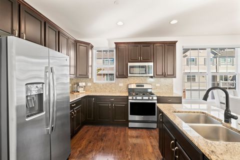 Tiny photo for 1519 E Arbor Lane, Arlington Heights, IL 60004 (MLS # 12492283)