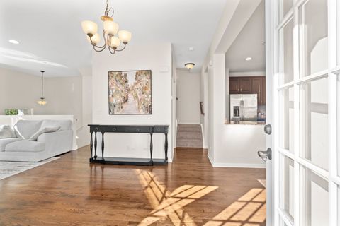 Tiny photo for 1519 E Arbor Lane, Arlington Heights, IL 60004 (MLS # 12492283)