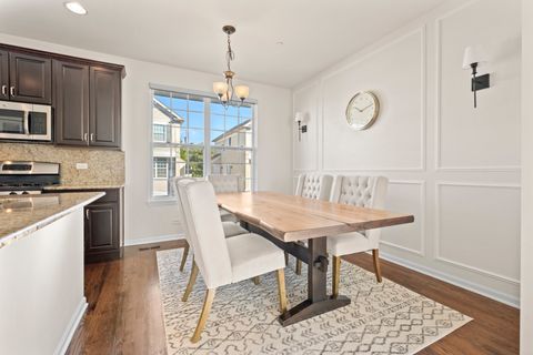 Tiny photo for 1519 E Arbor Lane, Arlington Heights, IL 60004 (MLS # 12492283)
