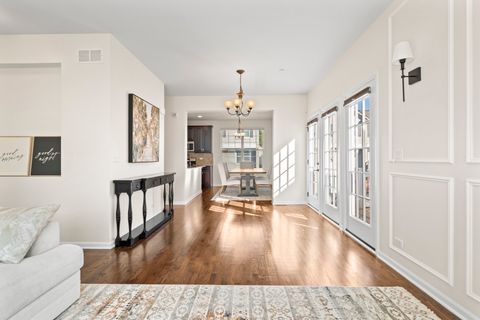 Tiny photo for 1519 E Arbor Lane, Arlington Heights, IL 60004 (MLS # 12492283)