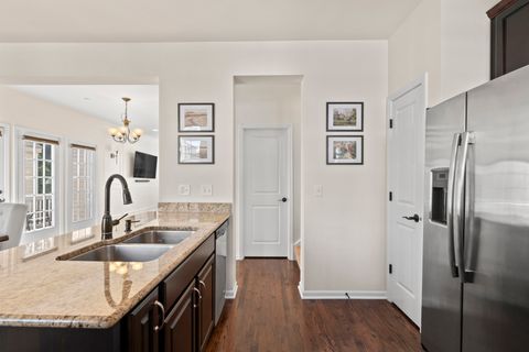 Tiny photo for 1519 E Arbor Lane, Arlington Heights, IL 60004 (MLS # 12492283)