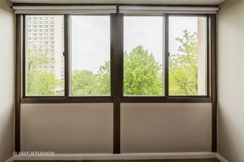 Tiny photo for 4850 S Lake Park Avenue #512, Chicago, IL 60615 (MLS # 12329212)