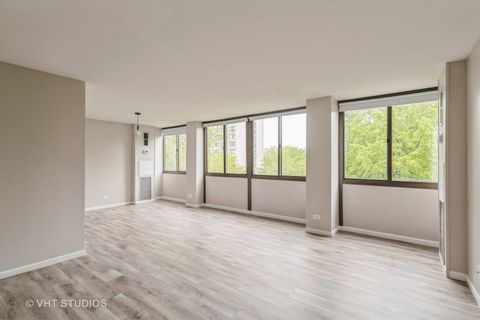 Tiny photo for 4850 S Lake Park Avenue #512, Chicago, IL 60615 (MLS # 12329212)