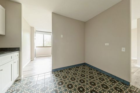 Tiny photo for 4850 S Lake Park Avenue #512, Chicago, IL 60615 (MLS # 12329212)
