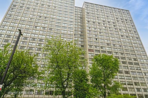 4850 S Lake Park Avenue 512 Chicago IL 60615