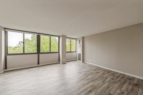 Tiny photo for 4850 S Lake Park Avenue #512, Chicago, IL 60615 (MLS # 12329212)