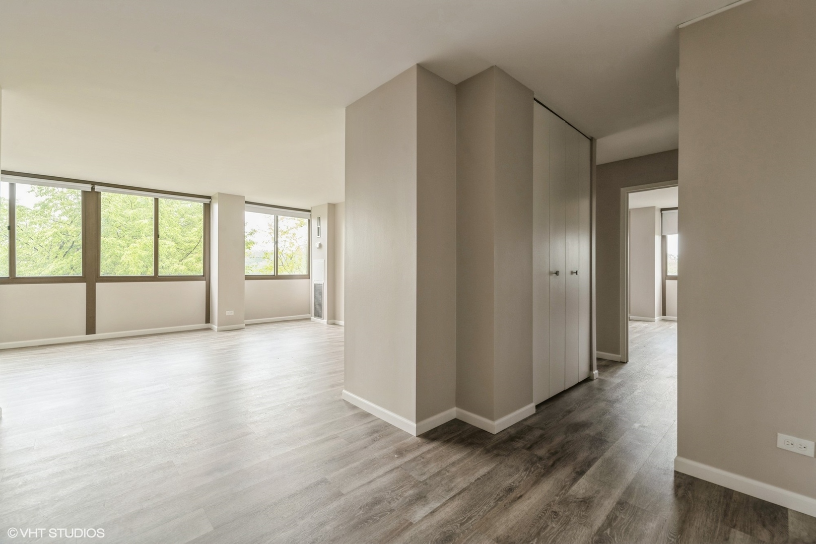 4850 S Lake Park Avenue 512