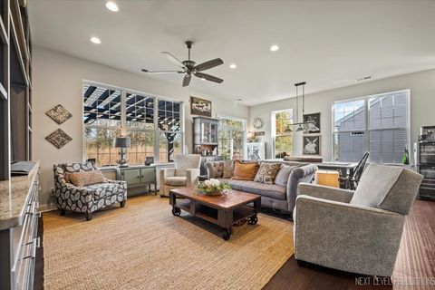 Tiny photo for 3870 Crooked Creek Drive, Elgin, IL 60124 (MLS # 12503509)