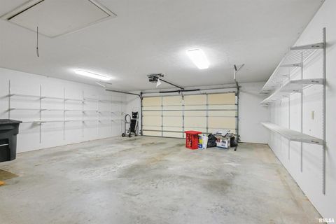 Tiny photo for 1306 N MAGNOLIA Drive, Marion, IL 62959 (MLS # EB459491)