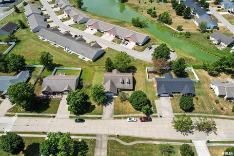 Tiny photo for 1306 N MAGNOLIA Drive, Marion, IL 62959 (MLS # EB459491)