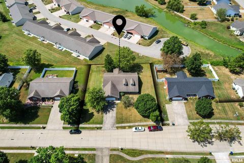 Tiny photo for 1306 N MAGNOLIA Drive, Marion, IL 62959 (MLS # EB459491)