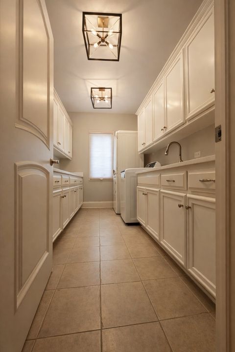 Tiny photo for 22542 Swanstone Court, Frankfort, IL 60423 (MLS # 12631398)