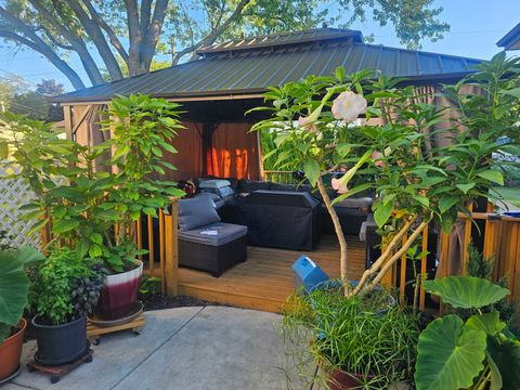 Tiny photo for 510 Florian Drive, Des Plaines, IL 60016 (MLS # 12585122)