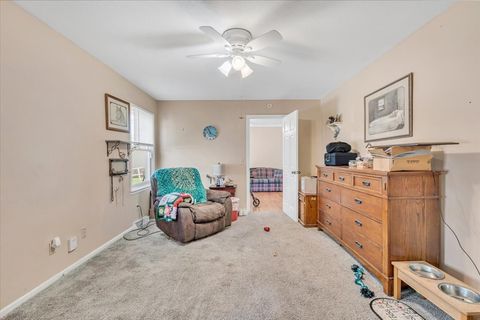 Tiny photo for 2838 Bellevue Avenue, Bettendorf, IA 52722 (MLS # 12624652)