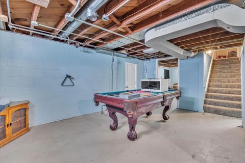 Tiny photo for 2838 Bellevue Avenue, Bettendorf, IA 52722 (MLS # 12624652)