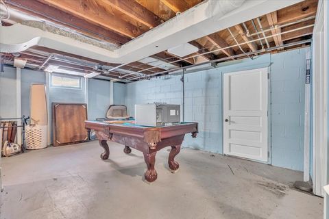 Tiny photo for 2838 Bellevue Avenue, Bettendorf, IA 52722 (MLS # 12624652)