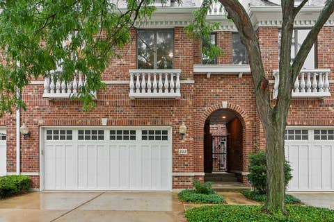 Photo of 343 Arbor Glen Boulevard, Schaumburg, IL 60195 (MLS # 12727741)