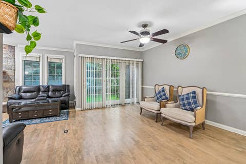 Tiny photo for 343 Arbor Glen Boulevard, Schaumburg, IL 60195 (MLS # 12727741)