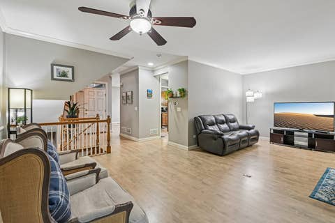 Tiny photo for 343 Arbor Glen Boulevard, Schaumburg, IL 60195 (MLS # 12727741)