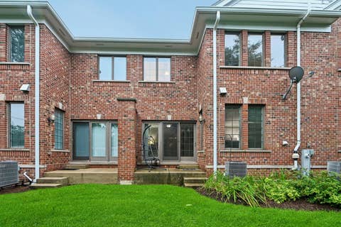 Tiny photo for 343 Arbor Glen Boulevard, Schaumburg, IL 60195 (MLS # 12727741)