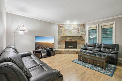 Tiny photo for 343 Arbor Glen Boulevard, Schaumburg, IL 60195 (MLS # 12727741)