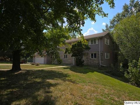 Tiny photo for 1797 E County Rd 1540 N, Carthage, IL 62321 (MLS # 12488200)