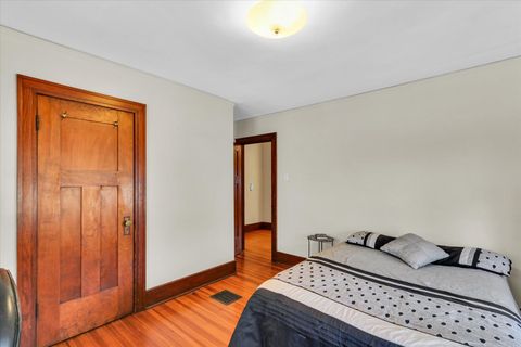 Tiny photo for 202 W Iowa Street, Urbana, IL 61801 (MLS # 12589315)