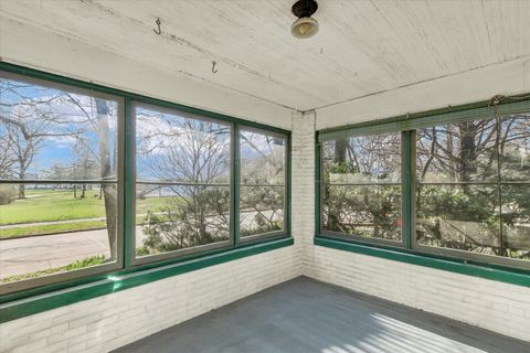 Tiny photo for 202 W Iowa Street, Urbana, IL 61801 (MLS # 12589315)