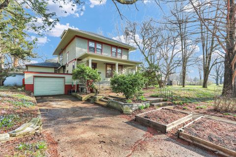 Tiny photo for 202 W Iowa Street, Urbana, IL 61801 (MLS # 12589315)