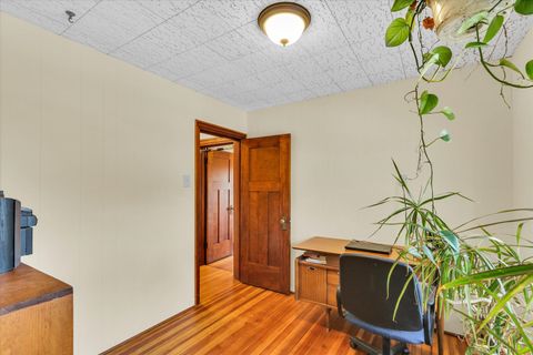 Tiny photo for 202 W Iowa Street, Urbana, IL 61801 (MLS # 12589315)