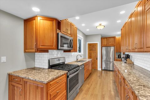 Tiny photo for 202 W Iowa Street, Urbana, IL 61801 (MLS # 12589315)
