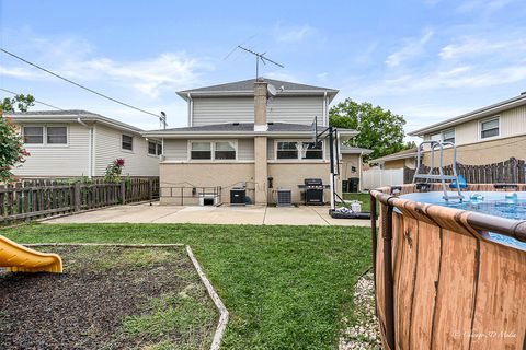 Tiny photo for 8820 N Elmore Street, Niles, IL 60714 (MLS # 12573918)