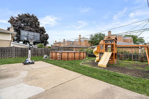 Tiny photo for 8820 N Elmore Street, Niles, IL 60714 (MLS # 12573918)