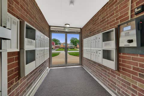 Tiny photo for 10210 Washington Avenue #115, Oak Lawn, IL 60453 (MLS # 12711837)
