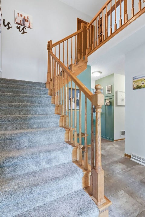 Tiny photo for 4367 Winston Place, Bettendorf, IA 52722 (MLS # 12677715)