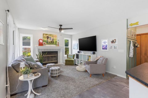 Tiny photo for 4367 Winston Place, Bettendorf, IA 52722 (MLS # 12677715)
