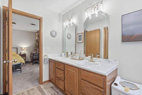Tiny photo for 4367 Winston Place, Bettendorf, IA 52722 (MLS # 12677715)
