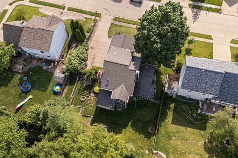 Tiny photo for 4367 Winston Place, Bettendorf, IA 52722 (MLS # 12677715)